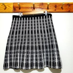 Black n white skirt